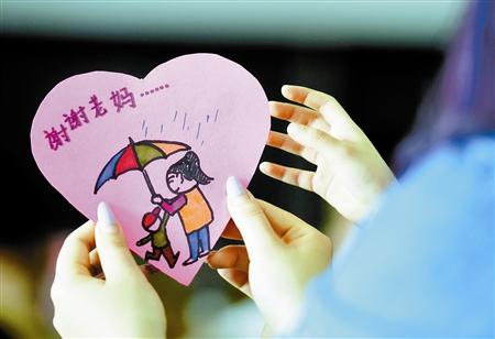 谁会知道，基层母亲在花之前变成了一个侄女，谁会知道母亲对月亮结束了。和那个年底抵达的母亲是姚侯庄。