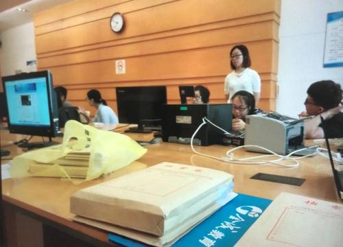 [微文本]闪电狗_350字