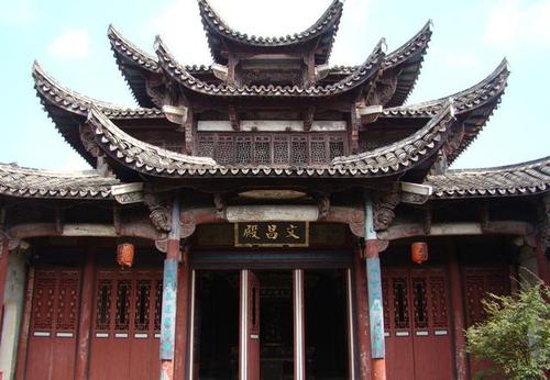 倾斜城市，轻拍皇帝（楔子）_3000字