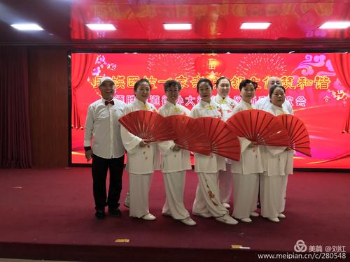 “嘿，姐姐，你说什么？我不明白吗？！我和第二个妹妹一样，他们怎么能逃脱？我们，我们只需要为你创造一个良好的氛围！哈哈~~~ “你笑了。