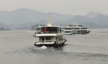 蒙蒙细雨镜泊游_400字