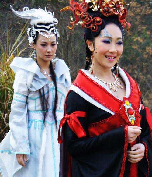 冰精神 - 白玲和白炎_650字