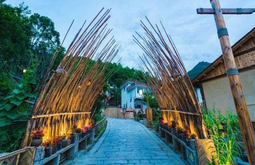 我想抓住你的手_450字