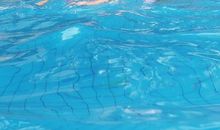 [2012暑期征文]泳池里的快乐暑假_3000字