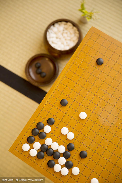 黑白红色棋（1）_2000字