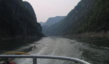 从乌江边到地狱_300字