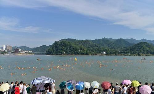 宁波的海浦江山_800字