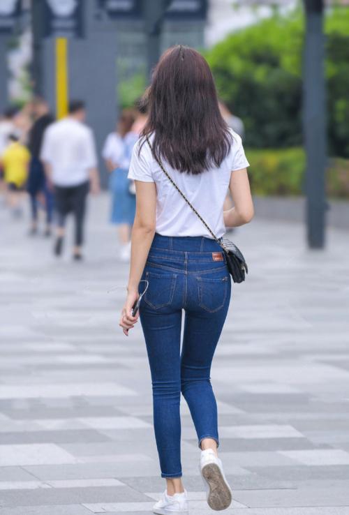 不同的美女_650字