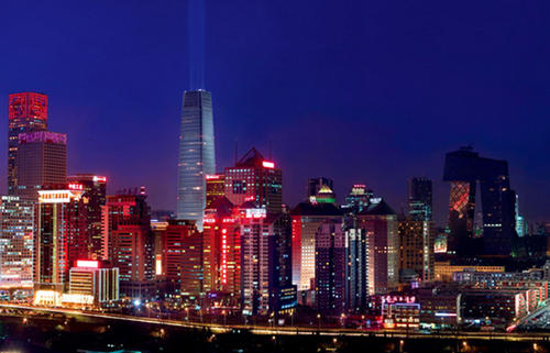 “嘿，我仍然想到一件大事。”
