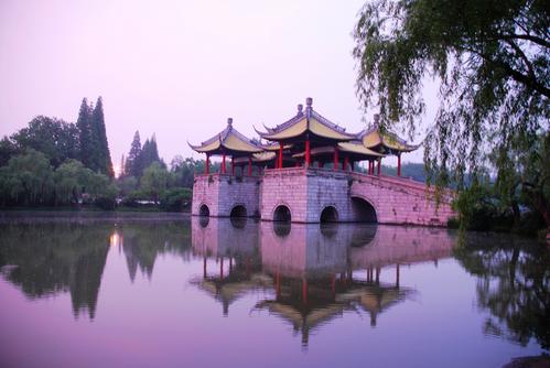 对阵西湖_550字