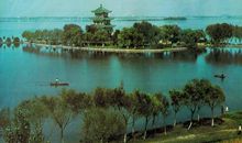 美丽的东湖_350字