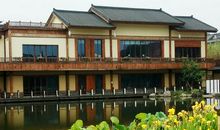 笑语嫣然蓝山行_1200字