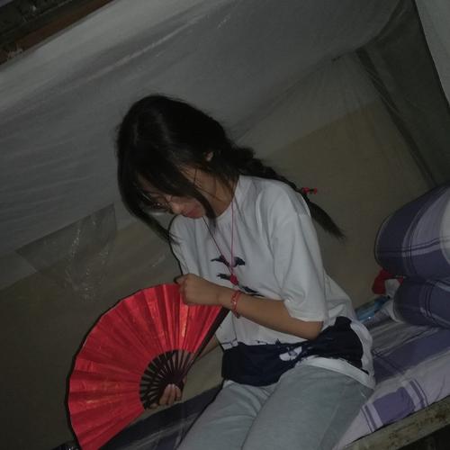出生，生活在_650字