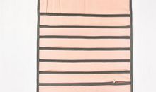 塞满书的空课桌_3000字