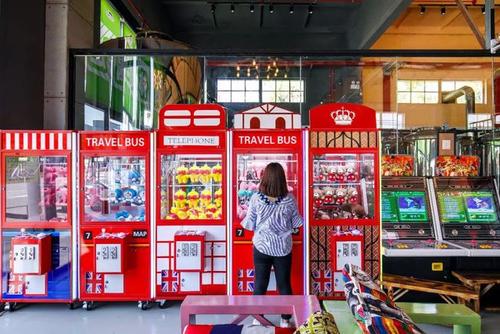 2006年，测试充满了组成系列23  - 当羽毛装满了羽毛_650字