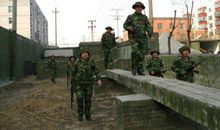 少年军校的特色游戏_400字