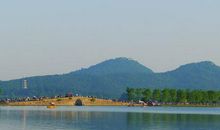 我爱家乡的西湖山_300字