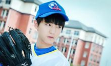 孤单少年不言情_1000字