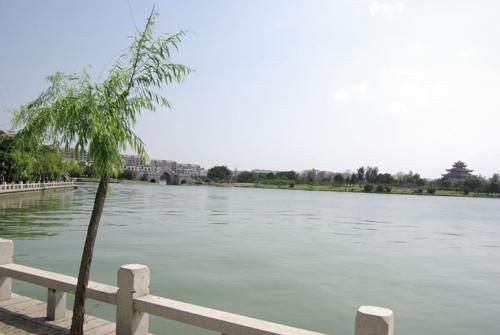 西湖美_400字