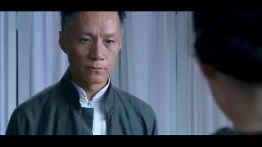 三个人笑了：“老师被称为。”