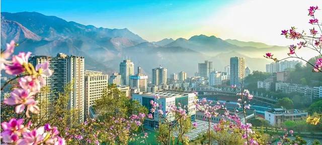 “这是独一无二的” - 我的家乡Panzhihua _400字