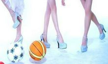 看女大学生如何演绎体育宝贝的动感？