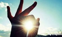 [PK赛]关于奋斗的作文：因为梦想，所以精彩_800字