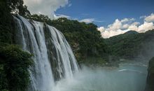 黄果树大瀑布_550字