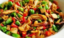 院子里的树，及其散发出的花香_550字