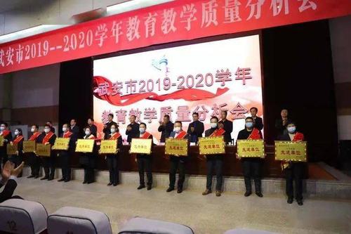 中国是一个人口大国,中国丰富,美丽,诱人的能力。许多外国人都会来参观,我们也欢迎他们,为什么我们去他们的国家,他们不欢迎,不希望我们去?