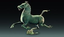 以平凡的姿态前行_900字