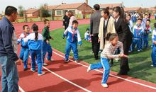 如花的笑靥，支离破碎的心_750字