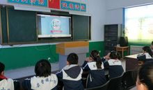 满衣血泪与尘埃，乱后还乡亦可哀。