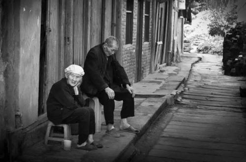 老人的寂寞_900字