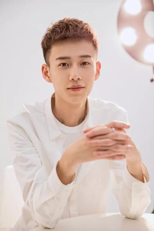 张奇先先问我