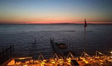 望窗外依然旧景_450字