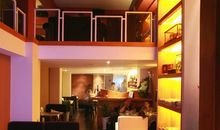 咖啡厅看电影_200字