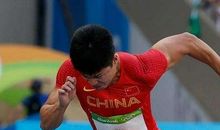 为二百米运动员喝彩_150字