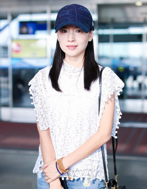 我母亲的脸上有多少皱纹？ _900字