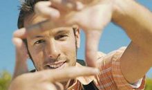 微笑背后的——一抹伤痕_150字