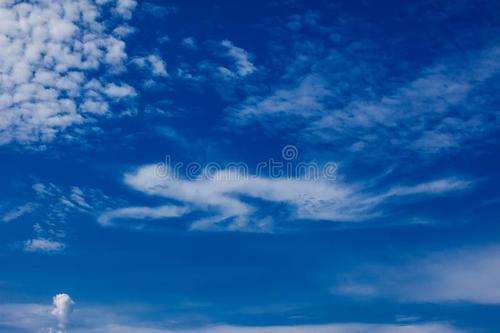 蓝蓝的天空_550字