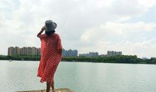 月湖漫步_1200字