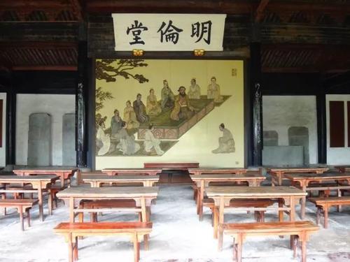 学校教育与新私立教育_1500字