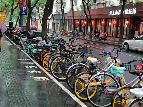 雨，你慢慢地_500字