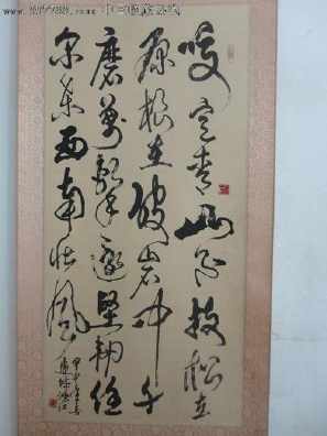 自改革开放以来，突破了束缚思想的精神束缚，尊重人民的幸福，鼓励中国儿童的爱国主义的激情，振兴社会主义，是促进爱国主义的强大精神力量;辛勤工作，坚持传统的美德，勤奋和古老的智慧，加上现代对大胆的意识，勇敢无耻，是一种有价值的精神品质，促进改革和创新。