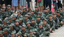 成长五味瓶之苦_700字