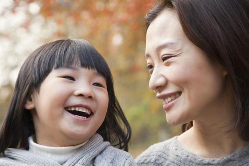 MOM·FEI·字母_200字