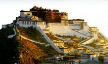 初二期末考试作文：永远的布达拉宫_900字