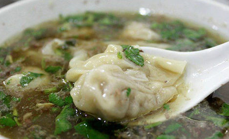 辛辣油馄饨_650字
