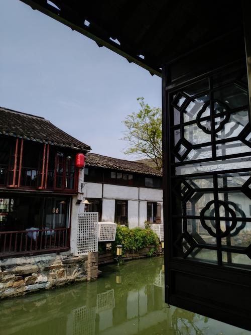 江南水乡，烟雾周庄_750字